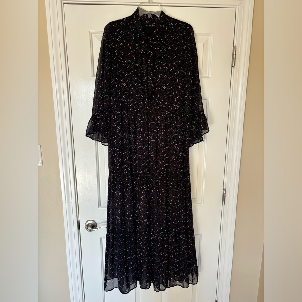 Zara Basic maxi dress in navy floral.
